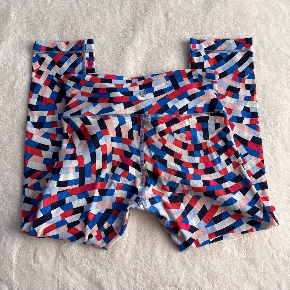 LULULEMON ATHLETICA Women Capoeira Multi Wunder 3/4‎ Pant Hi-Rise Small  Capri